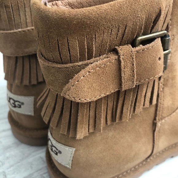 UGG Cara Fringed Suede Boots - Picture 4 of 8